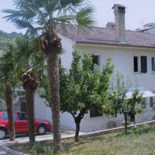 Ugoden apartma Jagodje