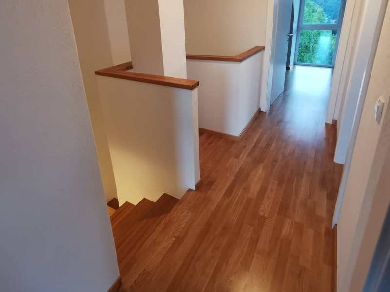 Polaganje-talnih-oblog-Kikani